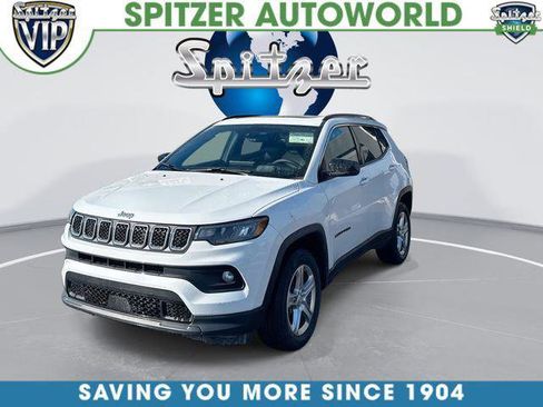 Used 2023 Jeep Compass Latitude w/ Sun and Sound Group image 4