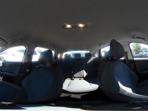 Used 2025 Kia K4 FWD image 41