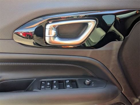 New 2026 Jeep Compass Latitude image 11