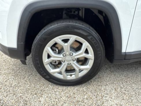 Used 2024 Jeep Compass Sport AWD/4WD image 34
