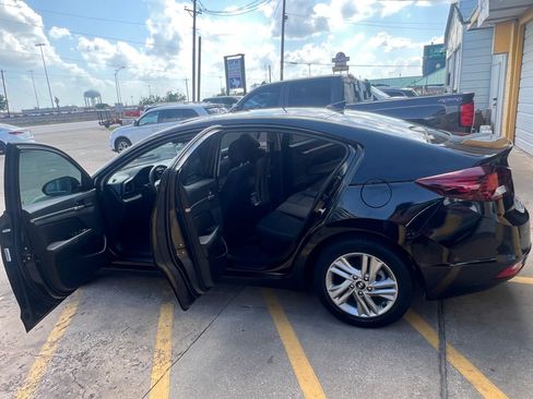 Used 2020 Hyundai Elantra SEL w/ Cargo Package (C1) FWD image 10