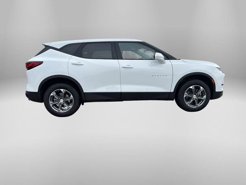 Used 2025 Chevrolet Blazer LT AWD/4WD image 5