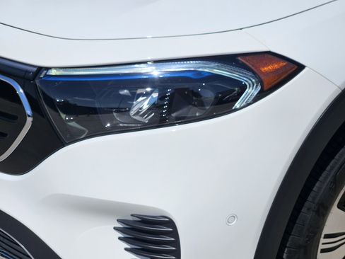 Certified 2023 Mercedes-Benz EQB 250+ image 7