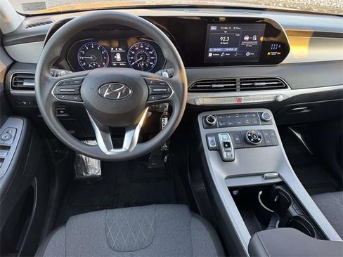 Used 2022 Hyundai Palisade SE image 9
