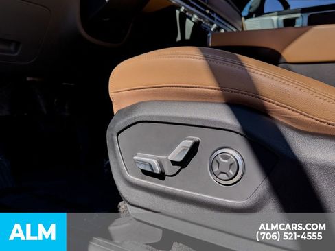 Used 2025 Hyundai Santa Fe Limited image 15