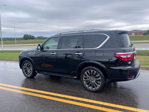 Used 2023 Nissan Armada Platinum w/ Cargo Package RWD image 11