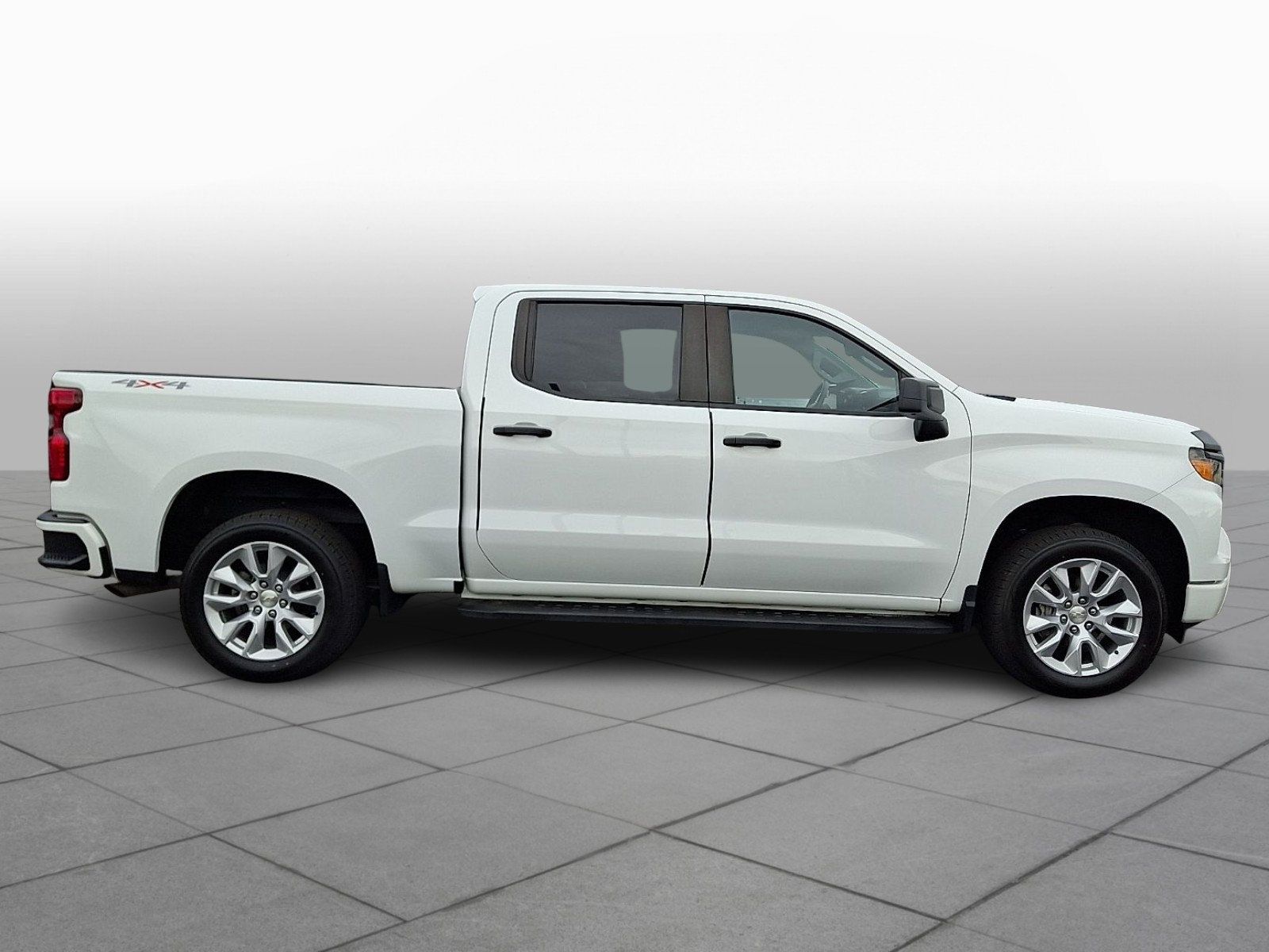 Used 2023 Chevrolet Silverado 1500 Custom AWD/4WD image 8