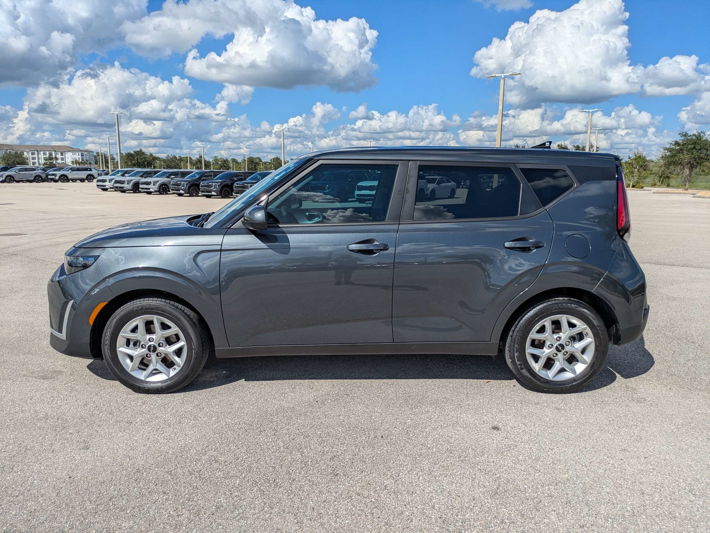 Certified 2024 Kia Soul LX w/ Option Group 015 FWD image 7