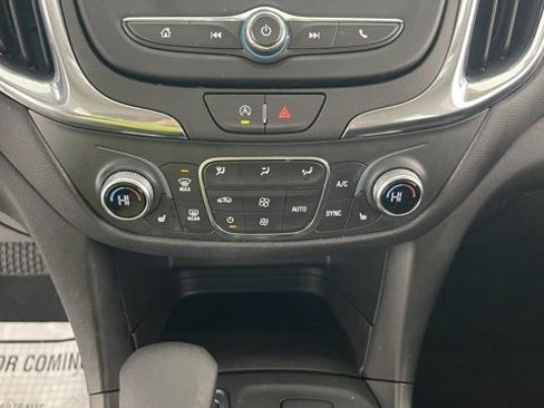 Used 2023 Chevrolet Equinox LT w/ Driver Convenience Package image 41