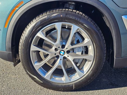 New 2026 BMW X5 xDrive50e image 8