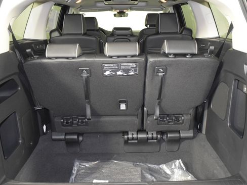 New 2026 Honda Odyssey Touring image 16