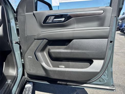 New 2026 Chevrolet Suburban Z71 w/ Z71 Off-Road Package image 34