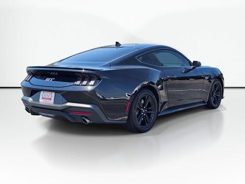 Used 2024 Ford Mustang GT RWD image 9