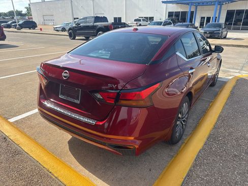 Used 2023 Nissan Altima 2.5 SV FWD image 6