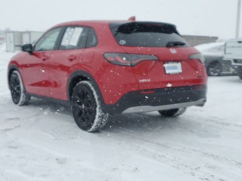 Certified 2025 Honda HR-V Sport image 5