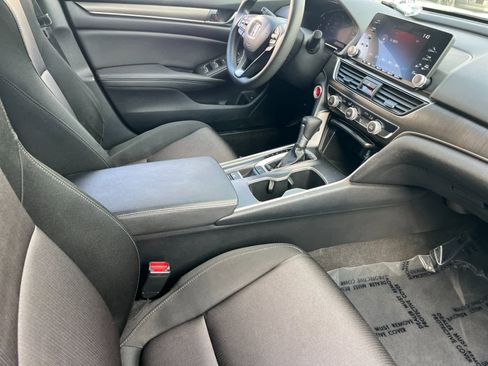Used 2019 Honda Accord LX image 15