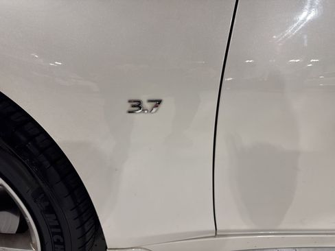 Used 2018 INFINITI Q70 L 3.7 image 10