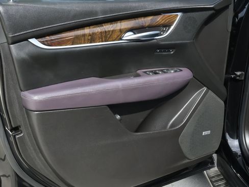 Used 2018 Cadillac XT5 Luxury w/ Driver Awareness Package image 20