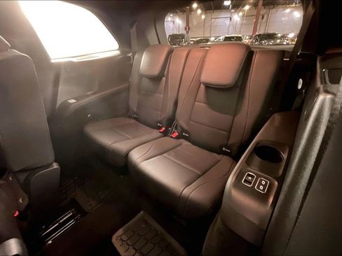 Used 2026 Mercedes-Benz GLS 450 GLS 450 image 22