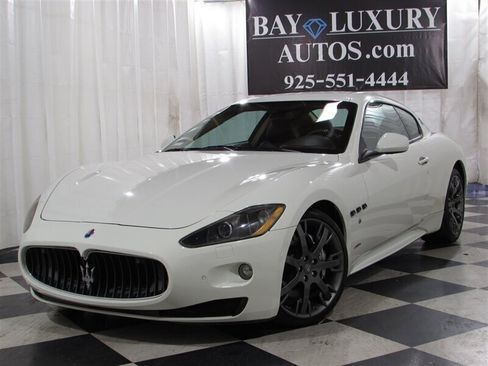 Used 2010 Maserati GranTurismo S RWD image 4