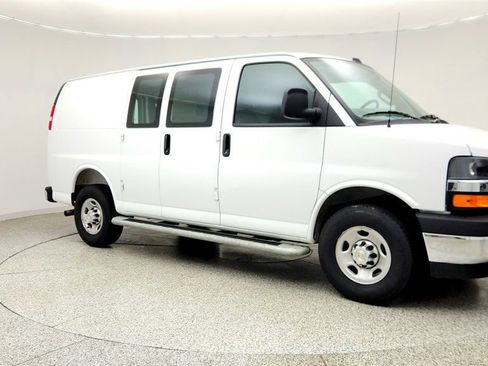 Used 2025 Chevrolet Express 2500 w/ Driver Convenience Package RWD image 3