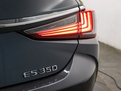 Certified 2025 Lexus ES 350 w/ Premium Package FWD image 11