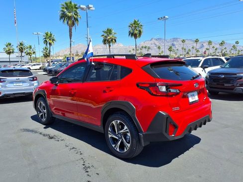 Used 2025 Subaru Crosstrek 2.0i Premium image 12