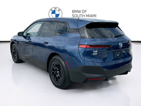 Used 2023 BMW iX xDrive50 w/ Convenience Package AWD/4WD image 5
