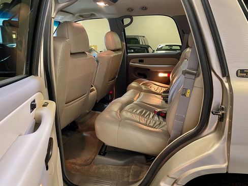 Used 2002 Chevrolet Tahoe LT RWD image 35