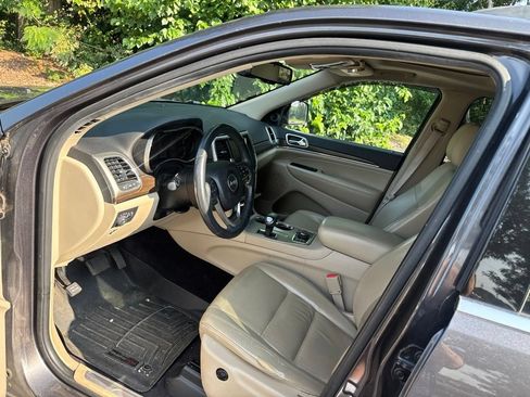 Used 2015 Jeep Grand Cherokee Limited AWD/4WD image 17