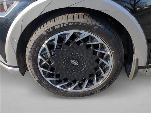 Used 2024 Hyundai Ioniq 5 Limited image 25