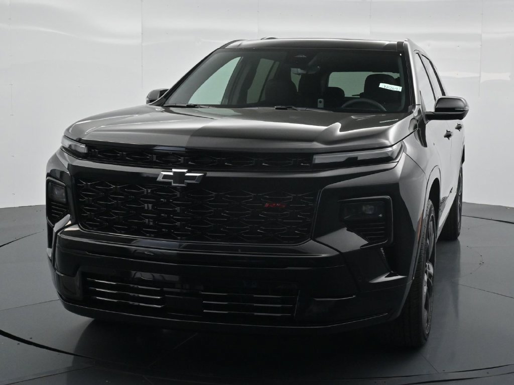 New 2027 Chevrolet Traverse RS FWD image 2