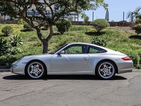 Used 2006 Porsche 911 Carrera S RWD image 2