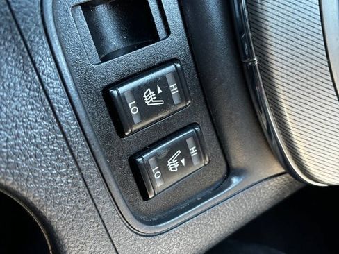 Used 2015 Nissan Sentra SR FWD image 27