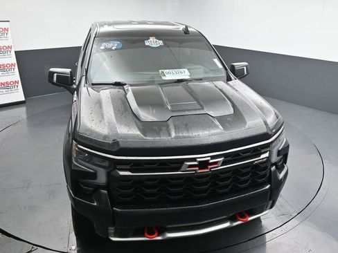 Used 2023 Chevrolet Silverado 1500 ZR2 w/ Technology Package image 33