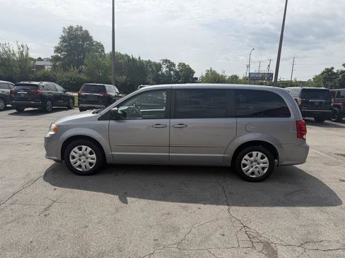 Used 2014 Dodge Grand Caravan SE w/ Quick Order Package 29E SE FWD image 6