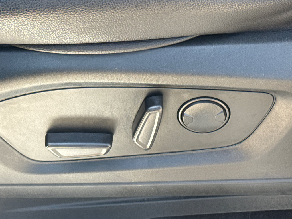 Used 2023 Ford Explorer Limited RWD image 21