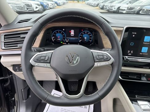 New 2026 Volkswagen Atlas SE FWD image 26