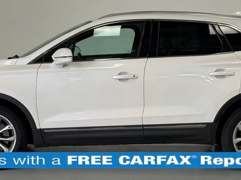 Used 2016 Lincoln MKC Select w/ Select Plus Package AWD/4WD image 2