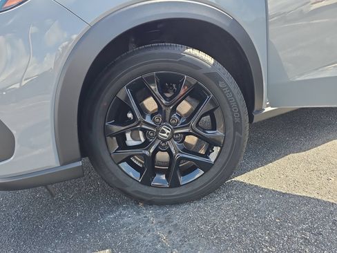 Certified 2025 Honda HR-V Sport image 28