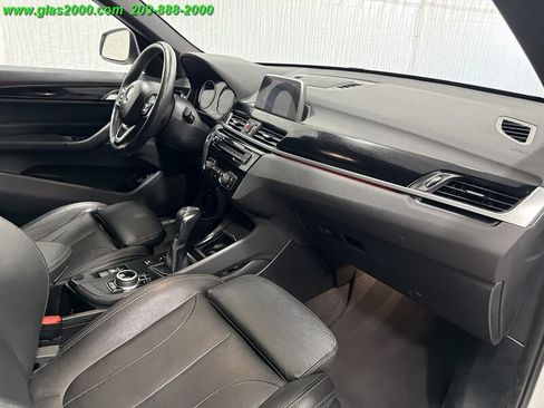 Used 2018 BMW X1 xDrive28i AWD/4WD image 5