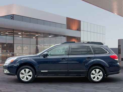 Used 2012 Subaru Outback 2.5i Limited w/ Moonroof Pkg AWD/4WD image 7