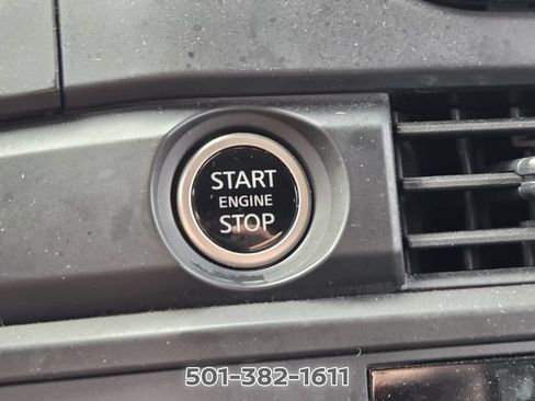 Used 2024 Nissan Pathfinder S AWD/4WD image 30