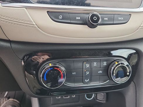 Used 2021 Buick Encore GX Preferred FWD image 18