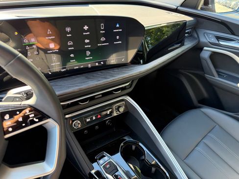 Used 2025 Audi Q5 Premium w/ Convenience Package AWD/4WD image 17