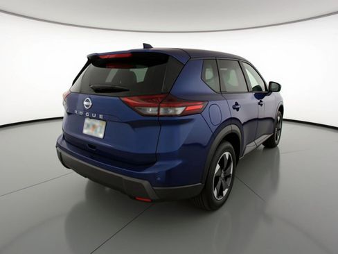 Used 2025 Nissan Rogue SV FWD image 9