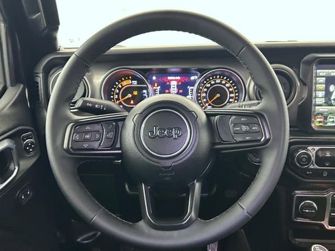 Certified 2023 Jeep Wrangler Unlimited Sport AWD/4WD image 11