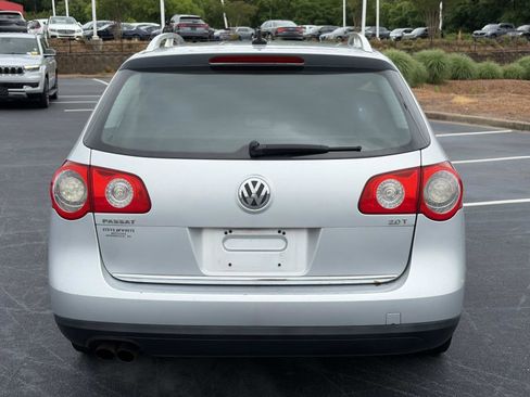 Used 2009 Volkswagen Passat Komfort FWD image 6