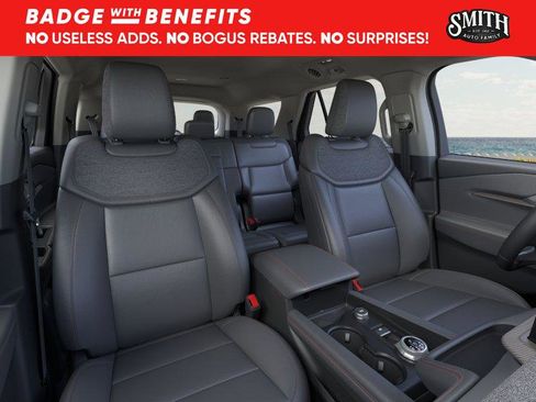 New 2026 Ford Explorer Active RWD image 11