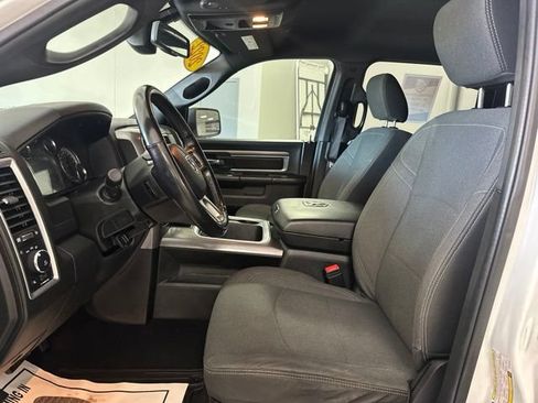 Used 2022 RAM 1500 Warlock AWD/4WD image 12